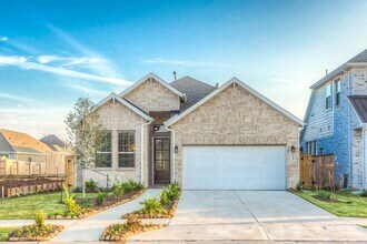 Building Photo - 8710 Crossing Oak Ln
