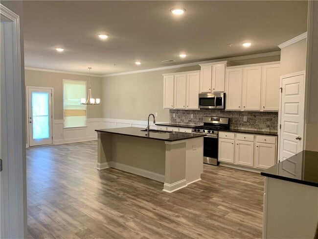 Building Photo - 372 Cherryhill Ln
