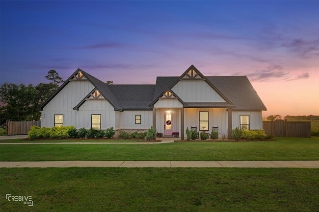 Building Photo - 440 LEGACY Pl