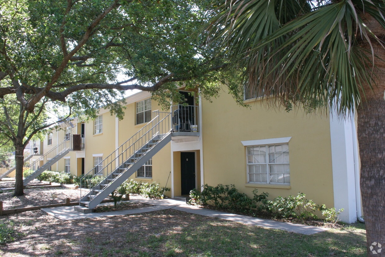 Building Photo - 3010 W Binnicker Ave