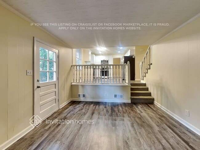 Building Photo - 193 Gloster Rd NW