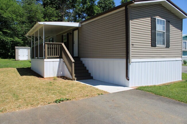 Building Photo - Mobile Home