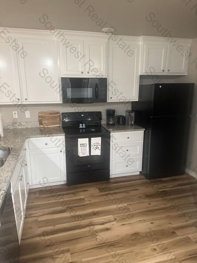 Building Photo - 3116 Westminster Dr