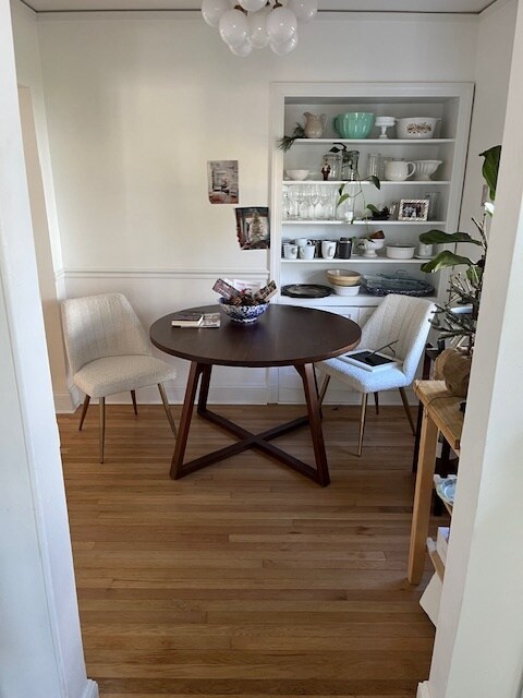 Comedor - 1304 Winstead Pl