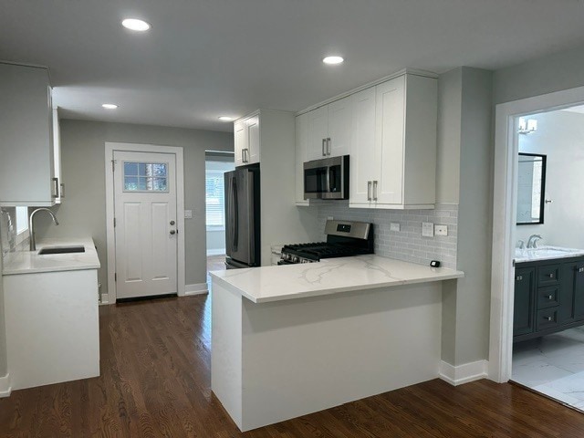 Building Photo - 5144 N Avers Ave