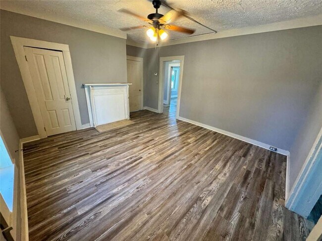 Foto del edificio - 74 M.L.K. Jr Dr