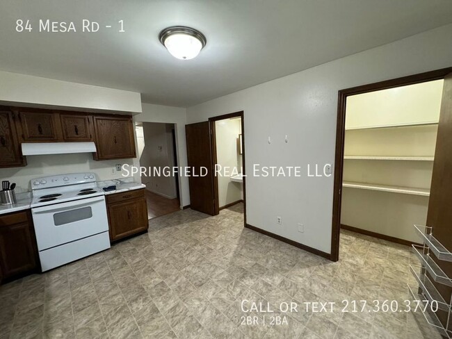 Building Photo - Closet Couture: Rent this 'Storage-tacular...