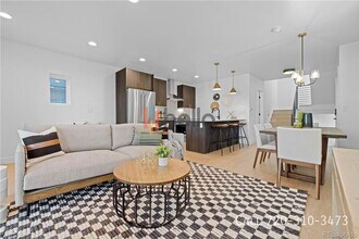 Building Photo - 1256 Newton St