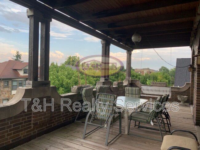 Foto del edificio - 1827 N Talbott St