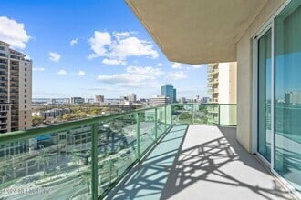 Building Photo - 1431 Riverplace Blvd