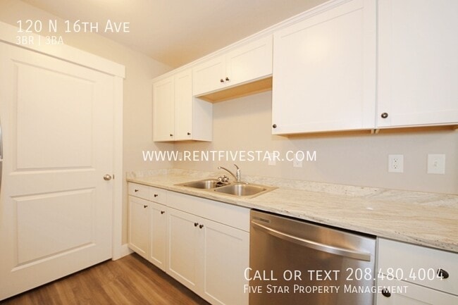 Building Photo - 120 N 16th Ave
