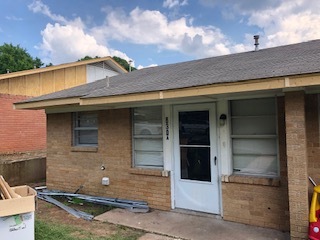 Primary Photo - 830 W Texas St