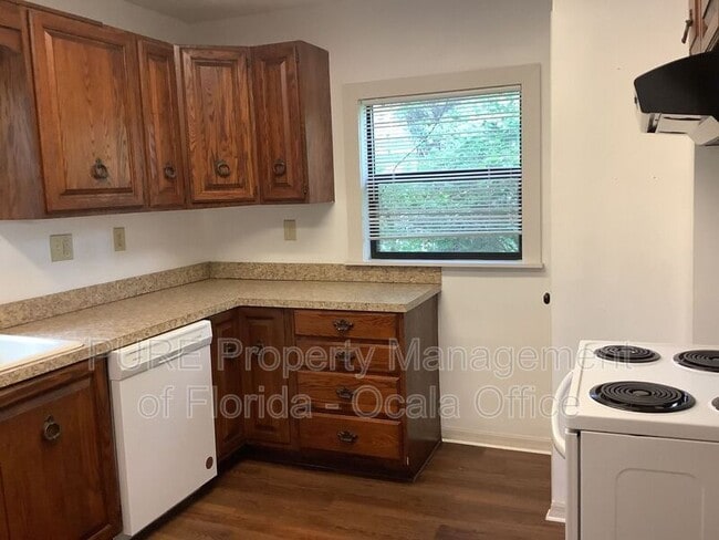 Foto del edificio - 615 SE 8th St