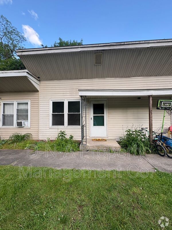 Building Photo - 114 Cabanna Ln