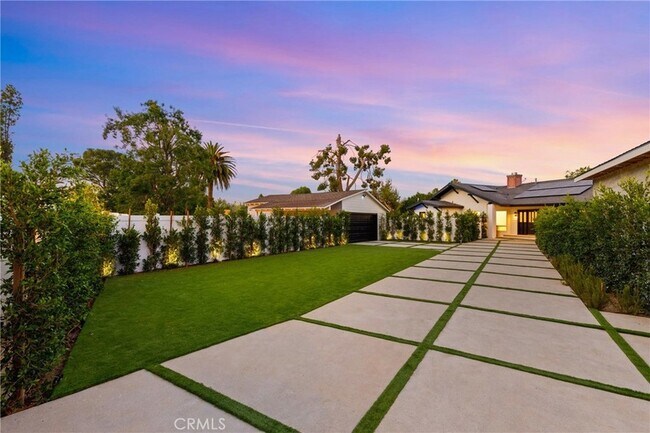 Foto del edificio - 6016 Woodlake Ave