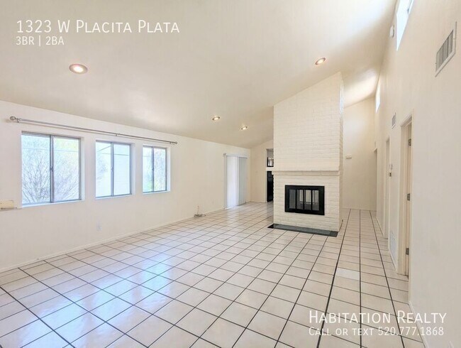 Building Photo - 1323 W Placita Plata