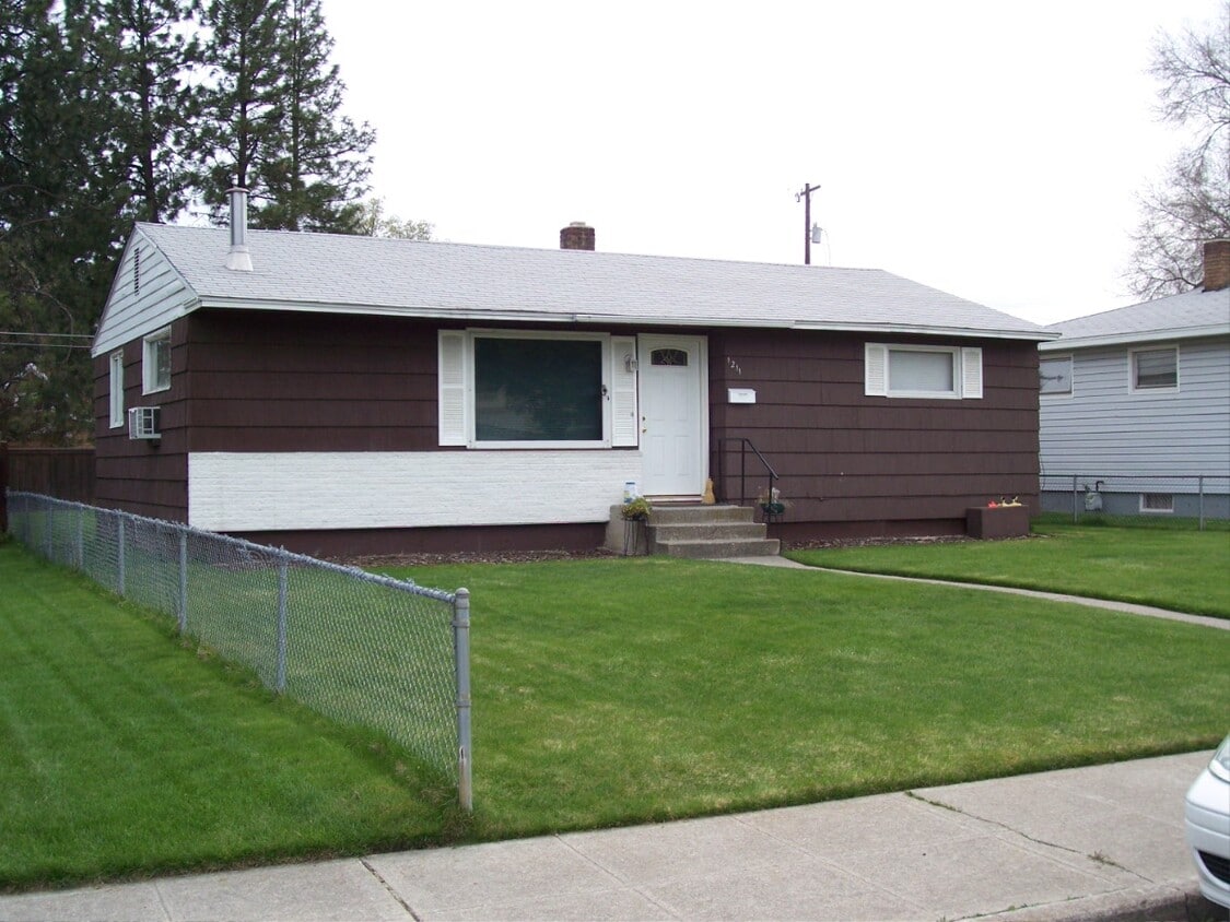 Primary Photo - 1211 W Dalke Ave