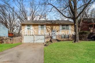 Building Photo - 4719 NW Fisk Ave