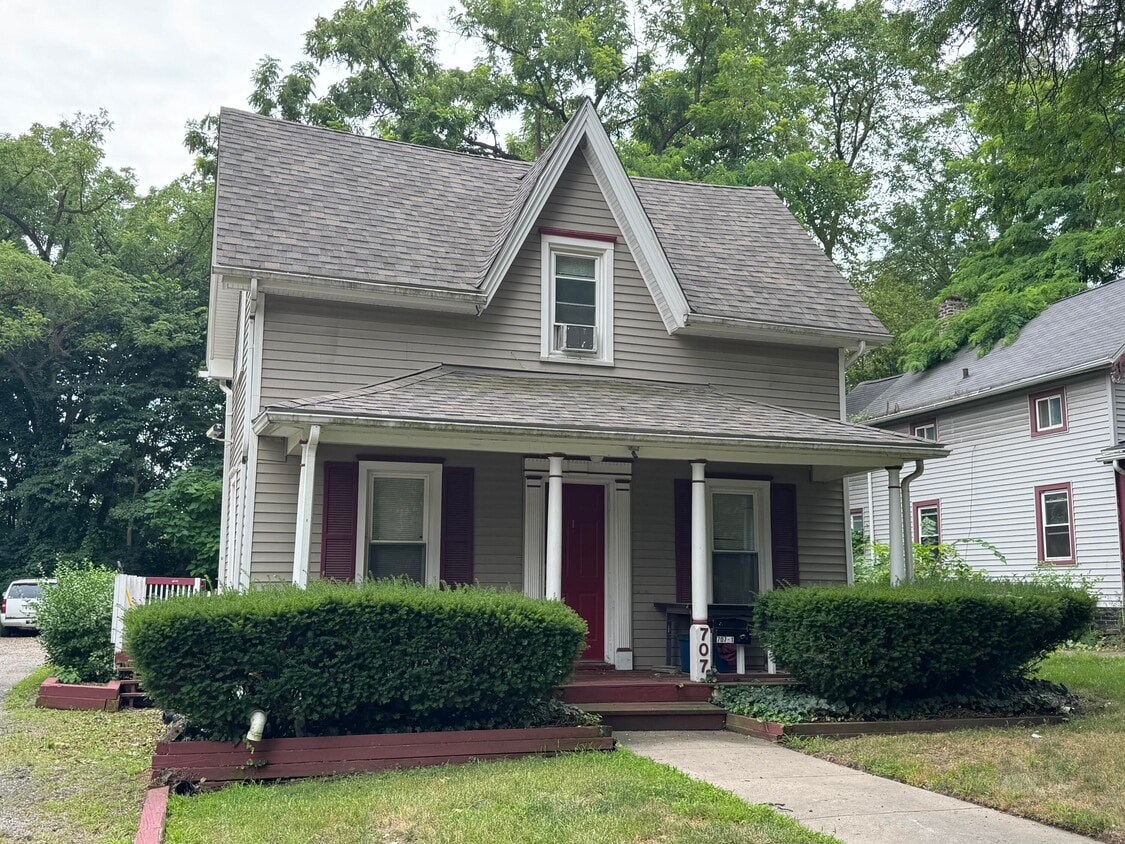 Foto principal - 707 Congress St