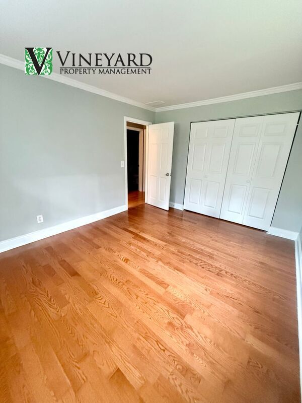 Foto del edificio - 1510 Oak Creek Dr