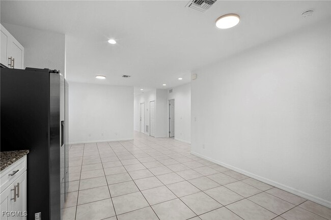 Foto del edificio - 3309 Armstrong Ct