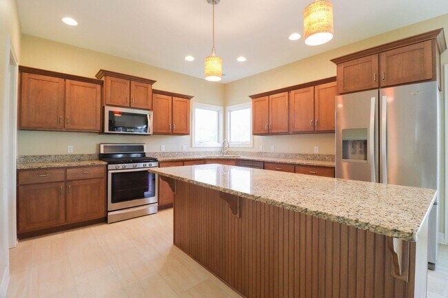 Building Photo - 13558 Paperbark Trail