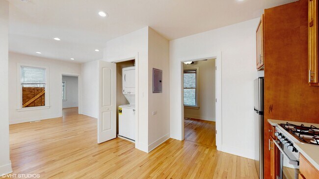Foto del edificio - 416 Ridge Rd