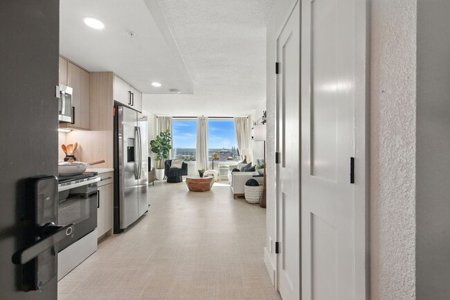 Foto del edificio - West 7th Apartments