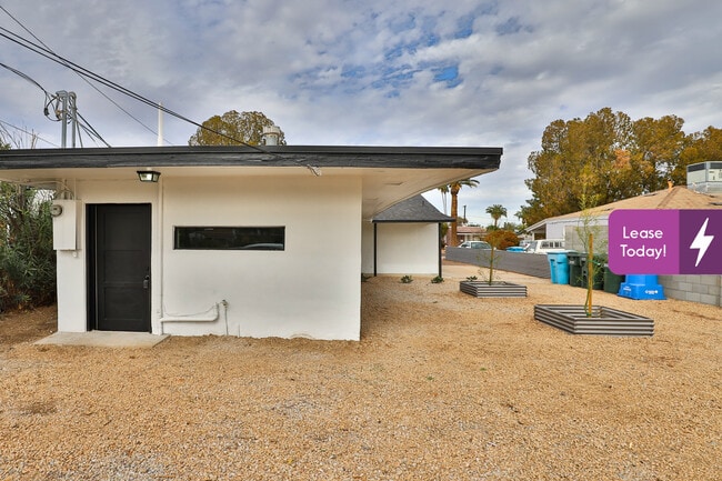 Building Photo - 509 W Hazelwood St