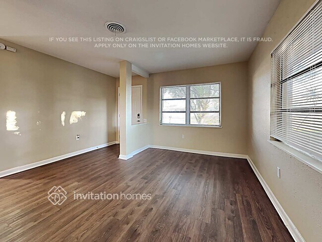 Foto del edificio - 5512 102nd Ave N