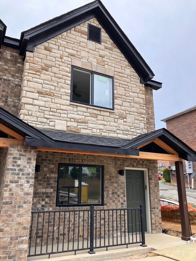 244 Pepperhill Dr, London, KY 40741 Apartments in London, KY