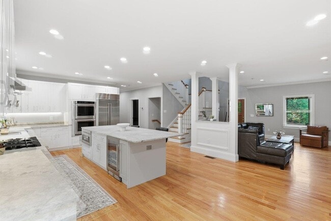 Foto del edificio - 22 Austin Ln