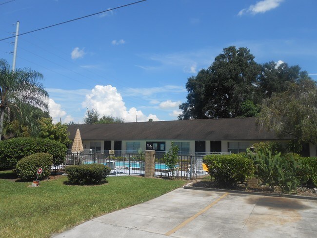 Foto del edificio - 1031 Columbia Ave