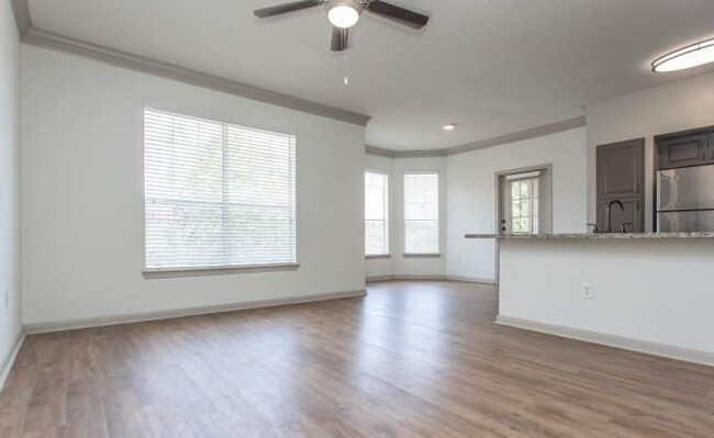 Foto del edificio - 1 bedroom in Sugar Land TX 77498