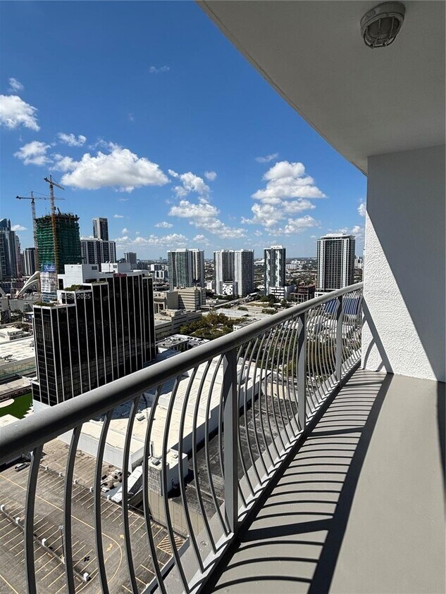 Foto principal - 1750 N Bayshore Dr