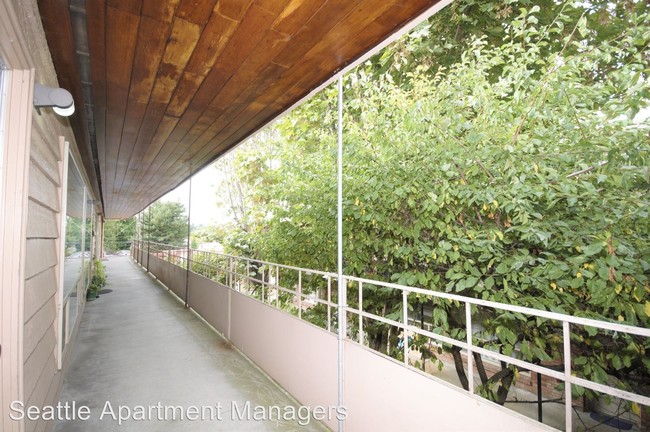 Foto del edificio - 5616 University Way