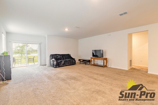 Building Photo - 2007 Glenbrooke Rd.