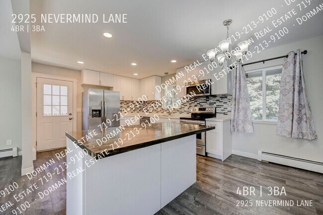 Foto del edificio - 2925 Nevermind Ln