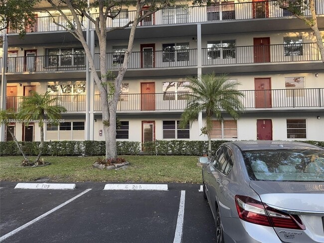Building Photo - 1401 SW 134th Way