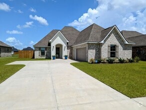 Building Photo - 213 Preston Rose Ln