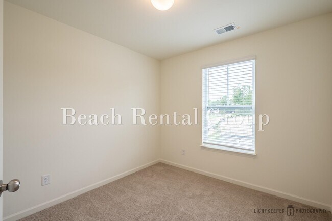 Building Photo - 209 Banbury Ln