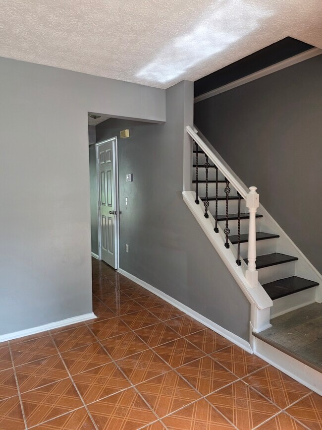 Building Photo - 1746 Nappa Valley Ct SE