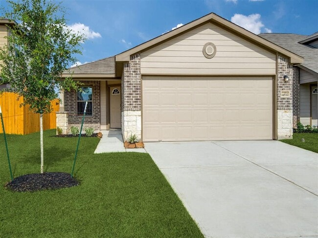 Building Photo - The Village at Granger Pines