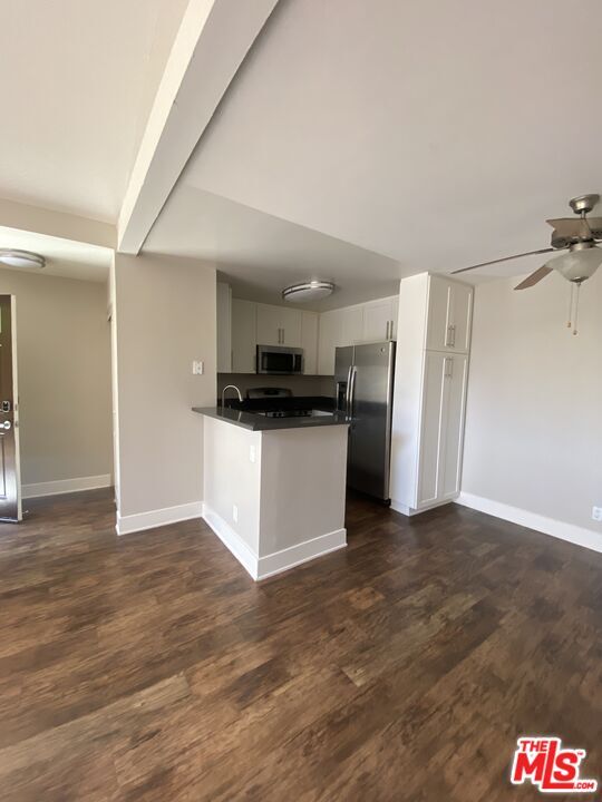 Primary Photo - 5916 Las Virgenes Rd