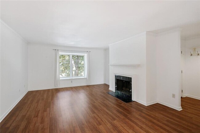 Building Photo - 146 Maison Pl NW