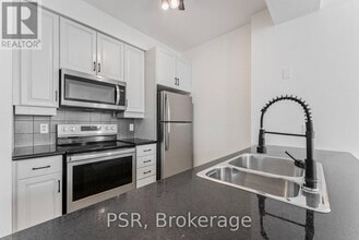 Building Photo - 9 Boardwalk Dr