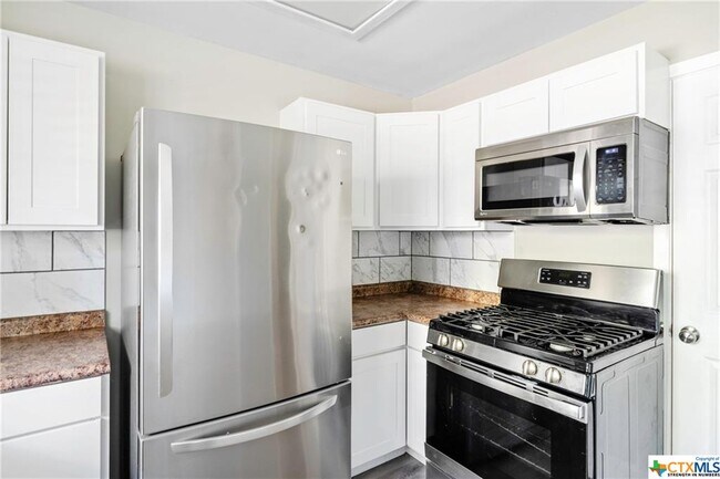 Foto del edificio - 1205 Pine Dr