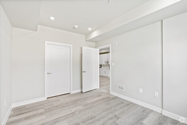 1 habitación, 1 baño - 704 pies cuadrados - 22 Kennedy St NW