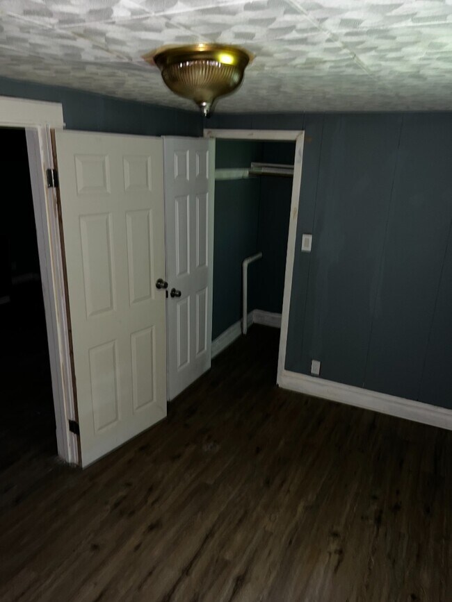 Foto del edificio - 2BR Apartment with Off-Street Parking