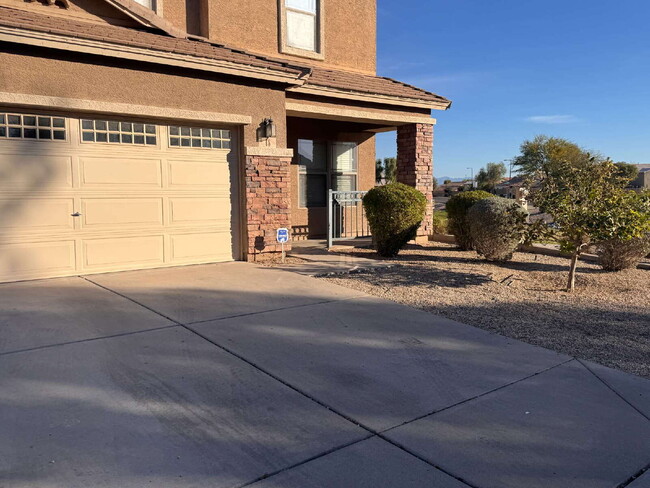 Foto del edificio - 18 W Desert Vista Trail